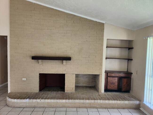 Building Photo - 10534 Westedge Dr