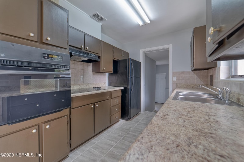 Building Photo - 1212 Kennerly Rd