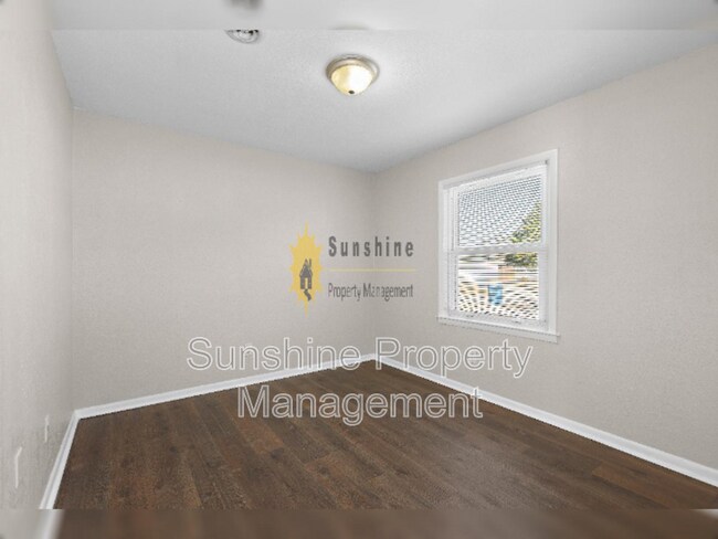 Building Photo - 3701 Teakwood Dr