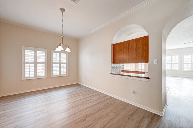 Building Photo - 6923 Grants Hollow Ln