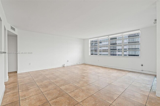 Building Photo - 2750 NE 183rd St