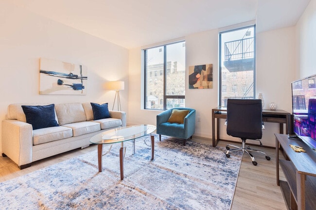 Building Photo - 60 Kilmarnock St