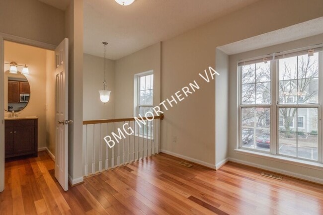 Building Photo - 44126 Tippecanoe Terrace