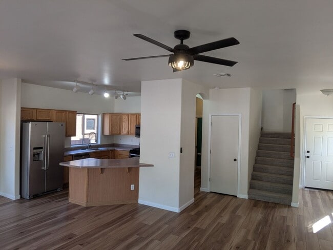 Building Photo - Three bedroom rental in Rancho Sahuarita Move -in ready