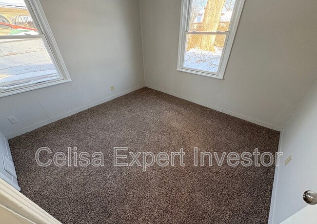 Building Photo - 4315 S Colonial Ave