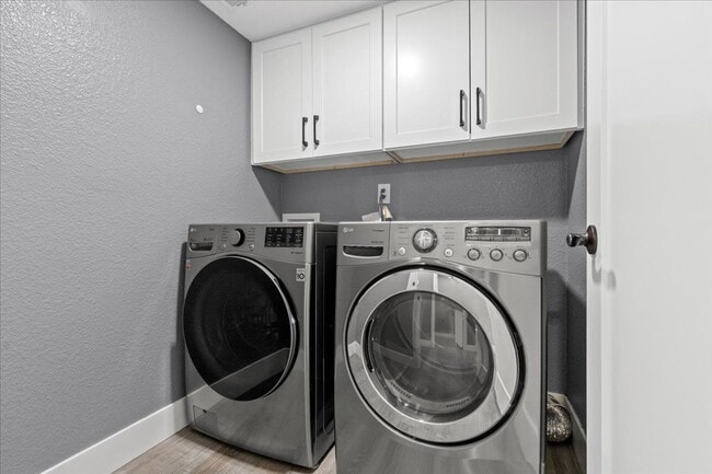 Building Photo - 3201 Ventana Hills Dr