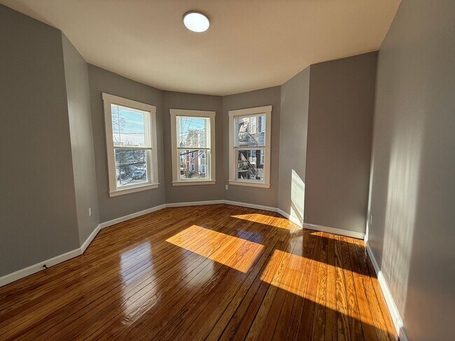 Building Photo - 35har