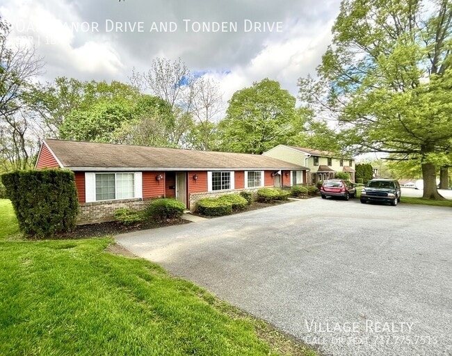 Building Photo - 204 Oak Manor Dr