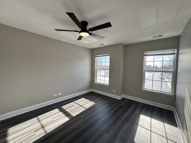 Building Photo - 102 Soo Line Dr