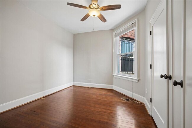 Building Photo - 3211 11th St NW