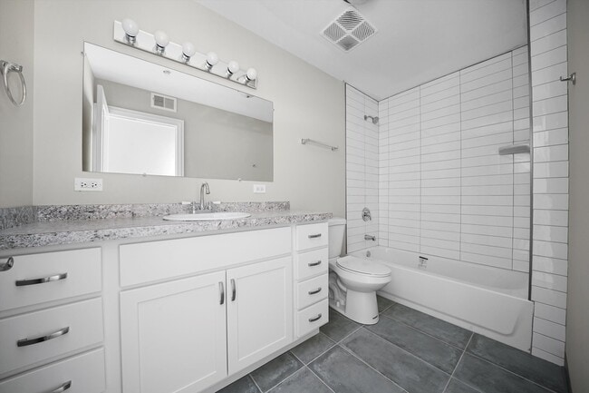 Building Photo - 3135 W 95th St