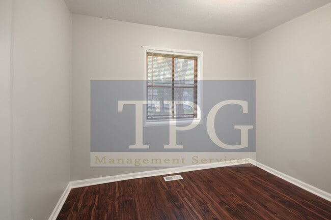 Building Photo - 9410 McKinley St