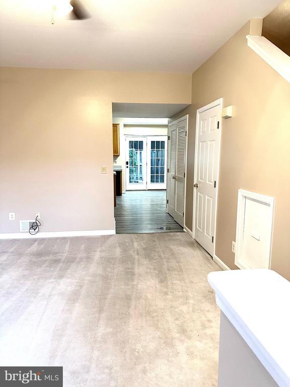 Building Photo - 21057 Pickerelweed Terrace