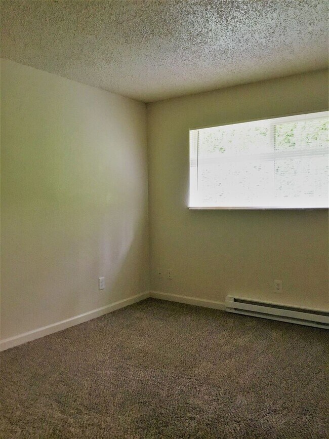 Interior Photo - Raintree Apartments