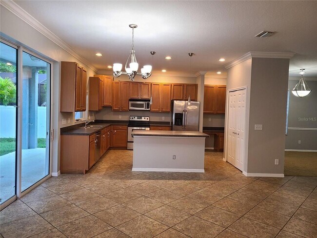 Building Photo - 6122 39th Ct E