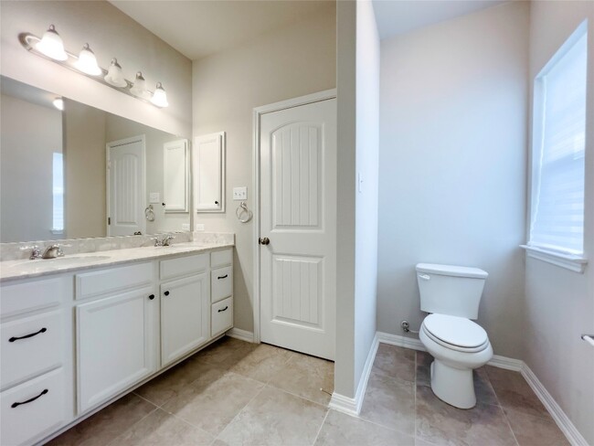 Building Photo - 7220 Wyoming Springs Dr