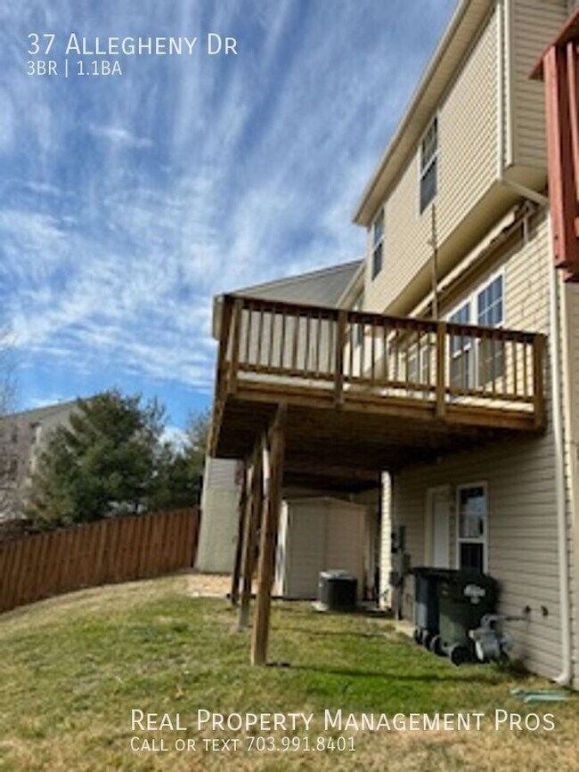 Building Photo - 37 Allegheny Dr