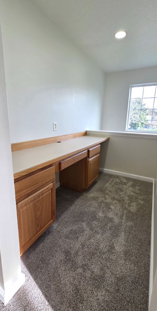 Building Photo - Beautiful Condo in Gilham