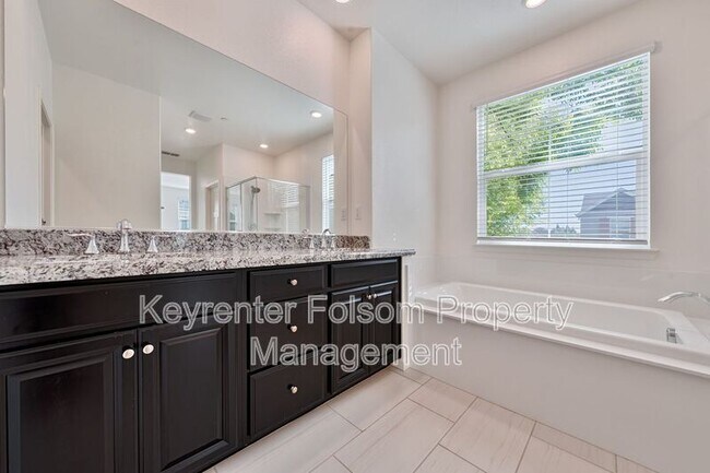 Building Photo - 3057 Bernini Pl