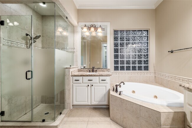 Building Photo - 4222 Stonebrook Ln