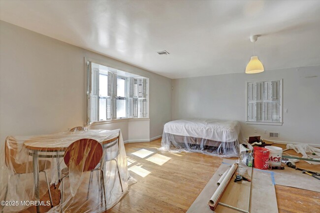 Building Photo - 105 Elberon Ave