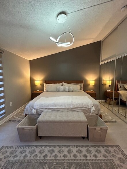 Primary bedroom - 2666 Tigertail Ave