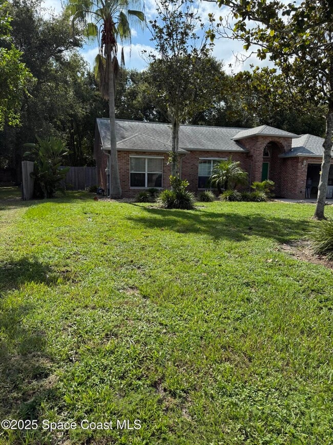 Building Photo - 714 Astoria Dr
