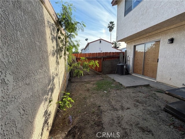 Building Photo - 369 N Eucalyptus Ave