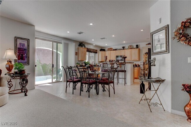 Building Photo - 875 Chaste Ct