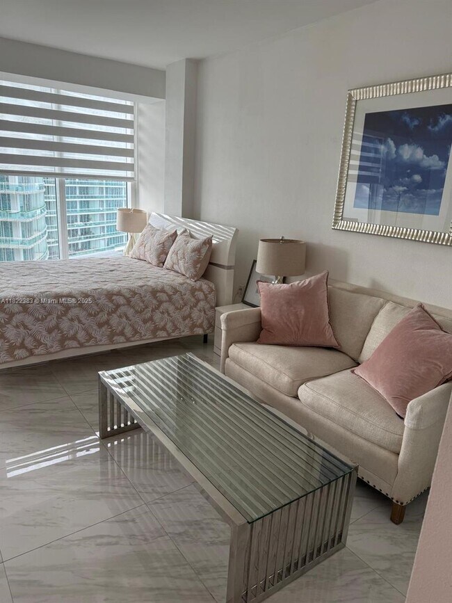 Building Photo - 10275 Collins Ave