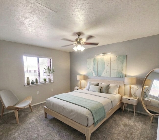 Building Photo - Meadowlark Apartments