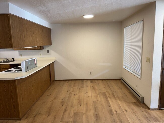 Interior Photo - Viking Suites