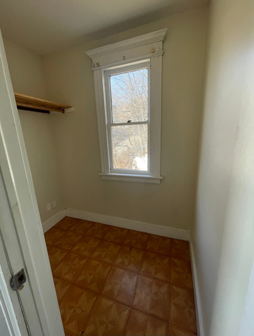 Building Photo - 208 Buckingham St