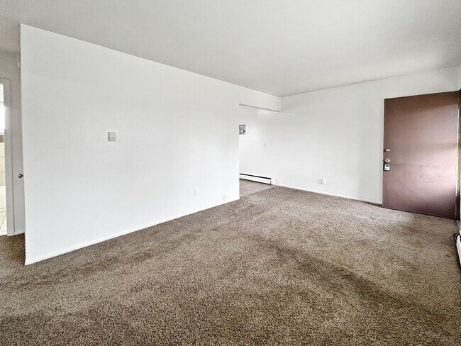 Building Photo - $0 DEPOSIT OPTION. 2 BED 1 BATH IN SOUTH W...