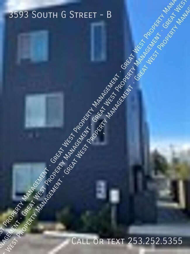 Building Photo - 3593 S G St
