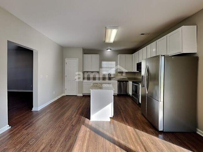 Building Photo - 4003 Paddle Wheel Ln