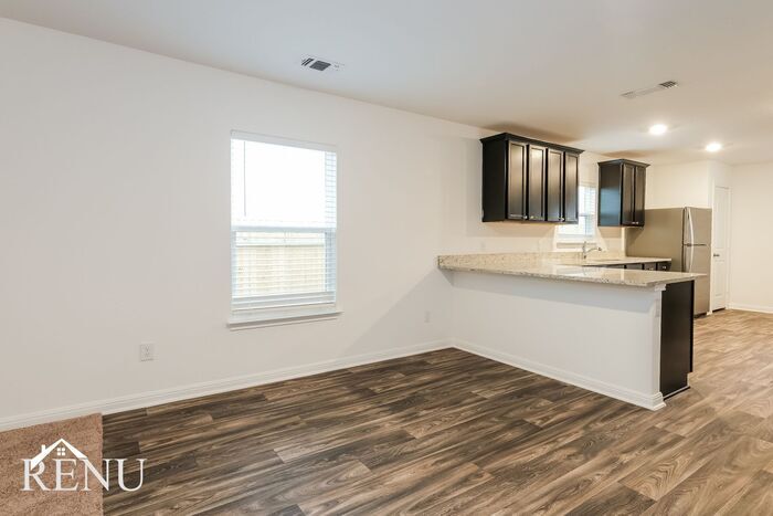 Building Photo - 137 Scarborough Bnd
