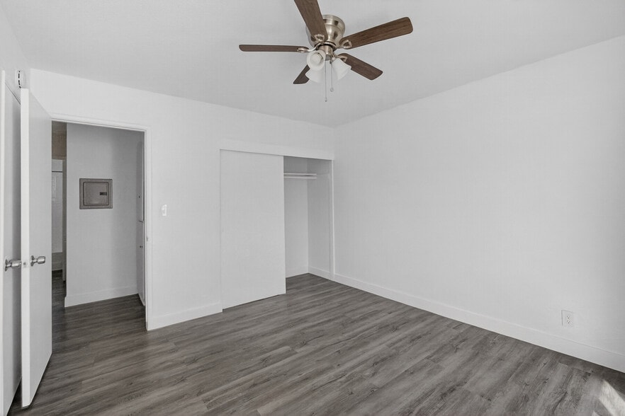 Building Photo - 2100 W Ball Rd