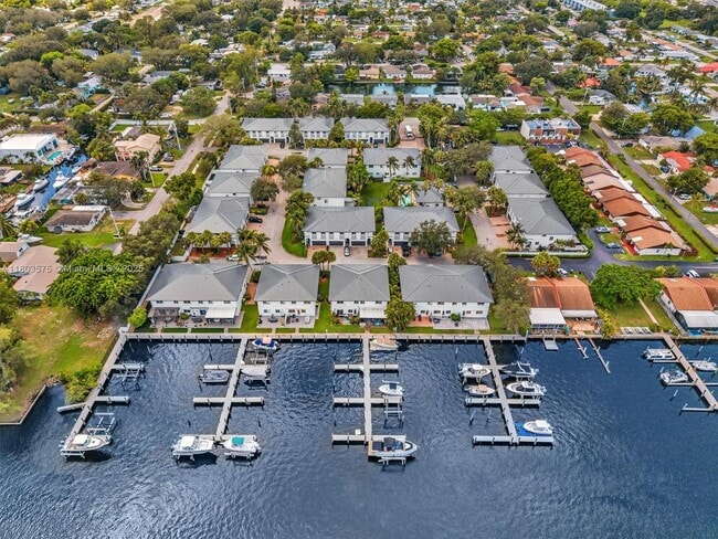 Building Photo - 2727 Treasure Cove Cir