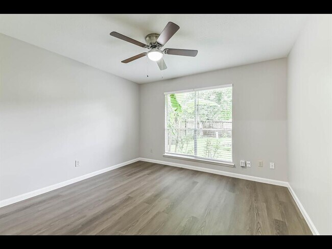 Building Photo - 3627 Liles Ln