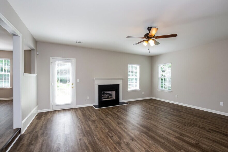 Building Photo - 9008 Broad Ridge Ct