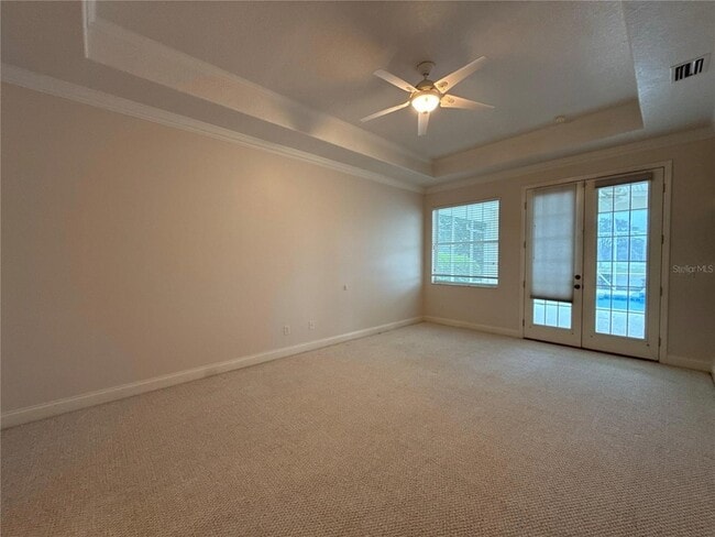 Building Photo - 341 Lake Dr