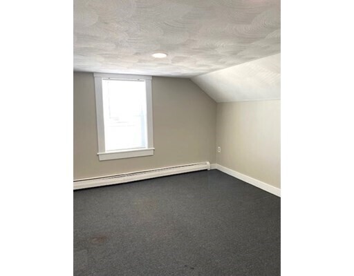 Building Photo - 44 Bridge St