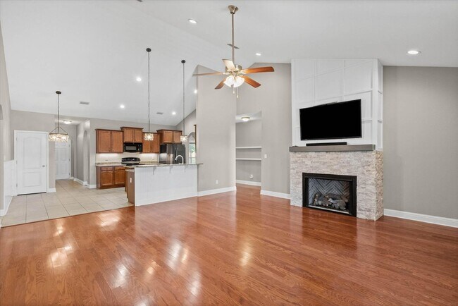 Building Photo - 23904 Tullamore Dr