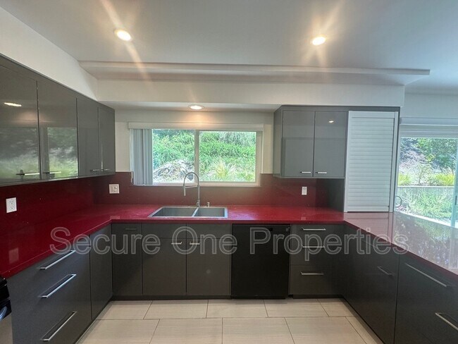 Building Photo - 4654 Galendo St