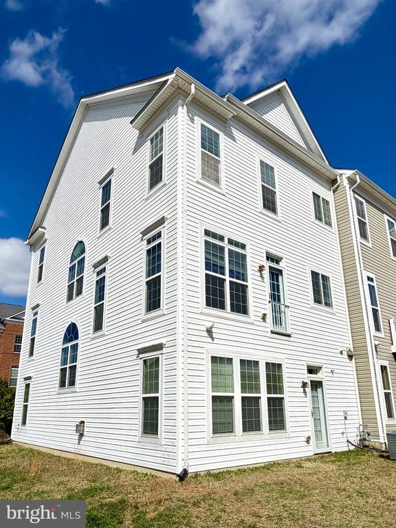 Building Photo - 7301 Chaddsford Shoreside Ct