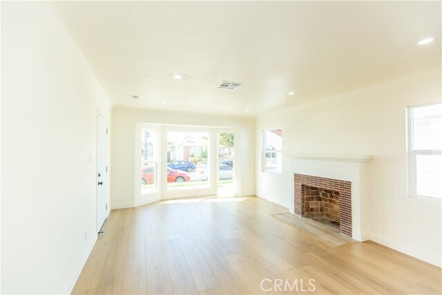 Building Photo - 3774 Cherrywood Ave