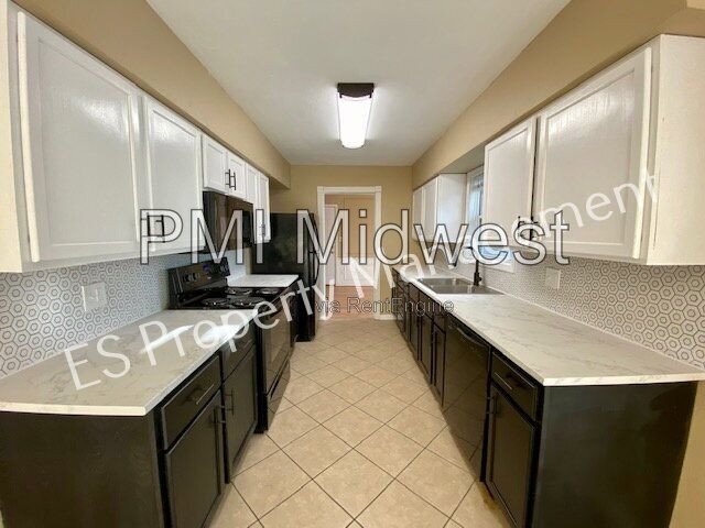 Building Photo - 3353 W 42nd St