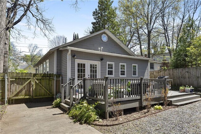 Building Photo - 481 Hill St SE