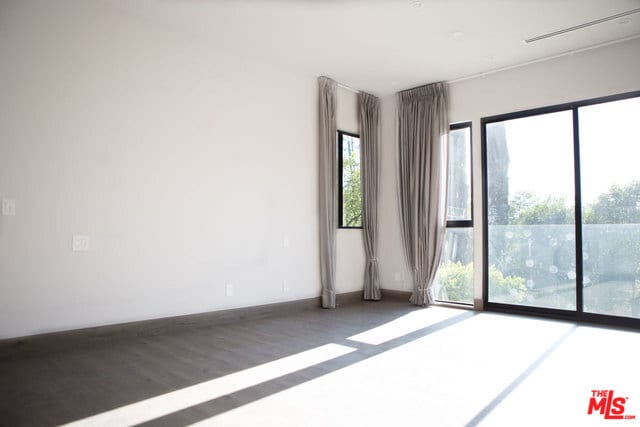 Building Photo - 11200 Dona Lola Dr